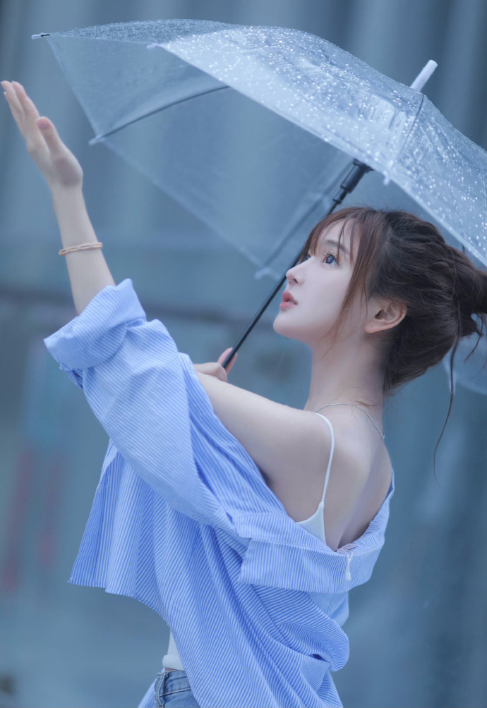 顺滑色调下的纪实